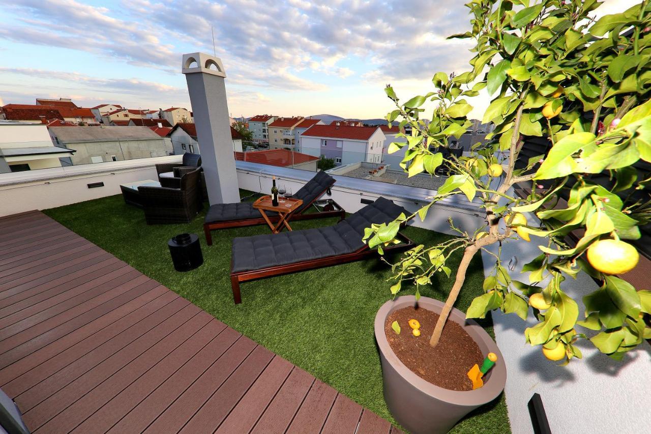 Esso Roof Terrace Apartment Zára Kültér fotó